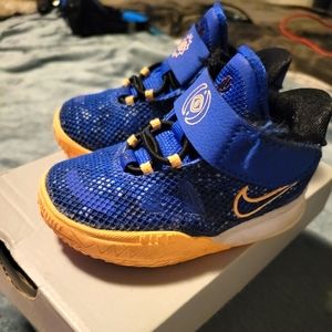 Toddler nike kyrie